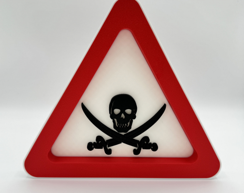 Warning-Pirate